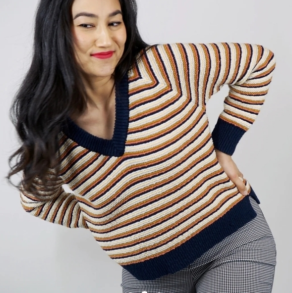 Madewell Tops - Madewell Arden V-Neck Cropped Striped Cotton Pull Over Sweater Large‎
